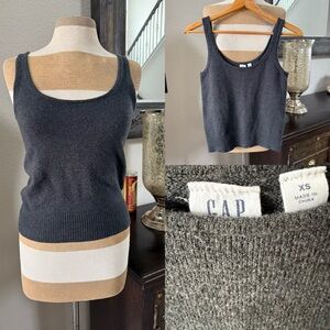 Gap Charcoal gray knit tank top XS